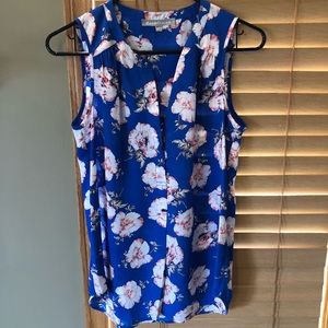 Daniel Rainn XS top.